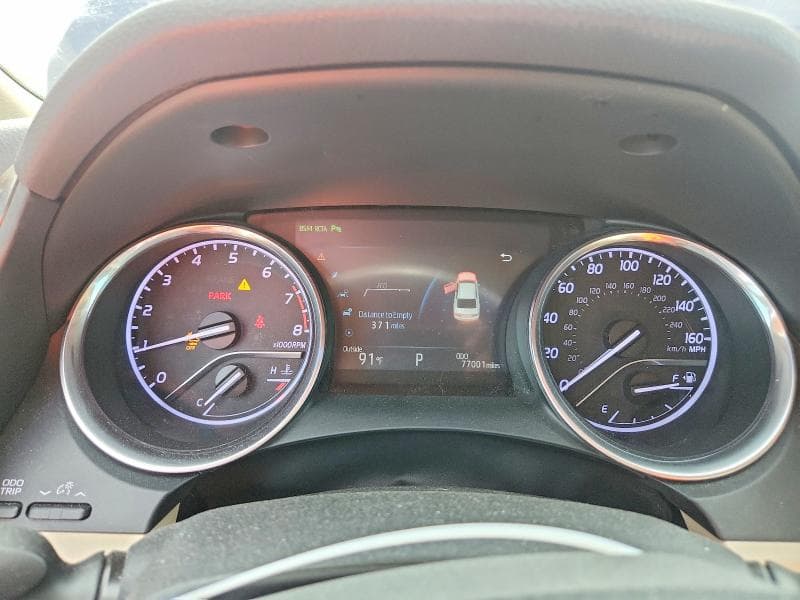 2018 TOYOTA CAMRY XLE XLE 9