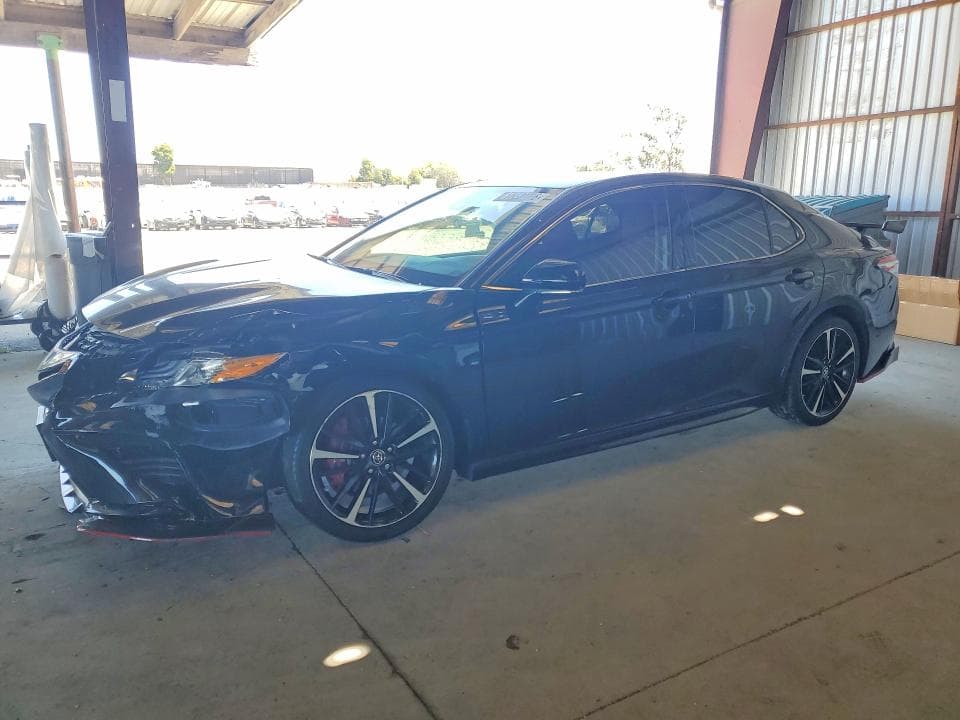 2019 TOYOTA CAMRY XSE - 1