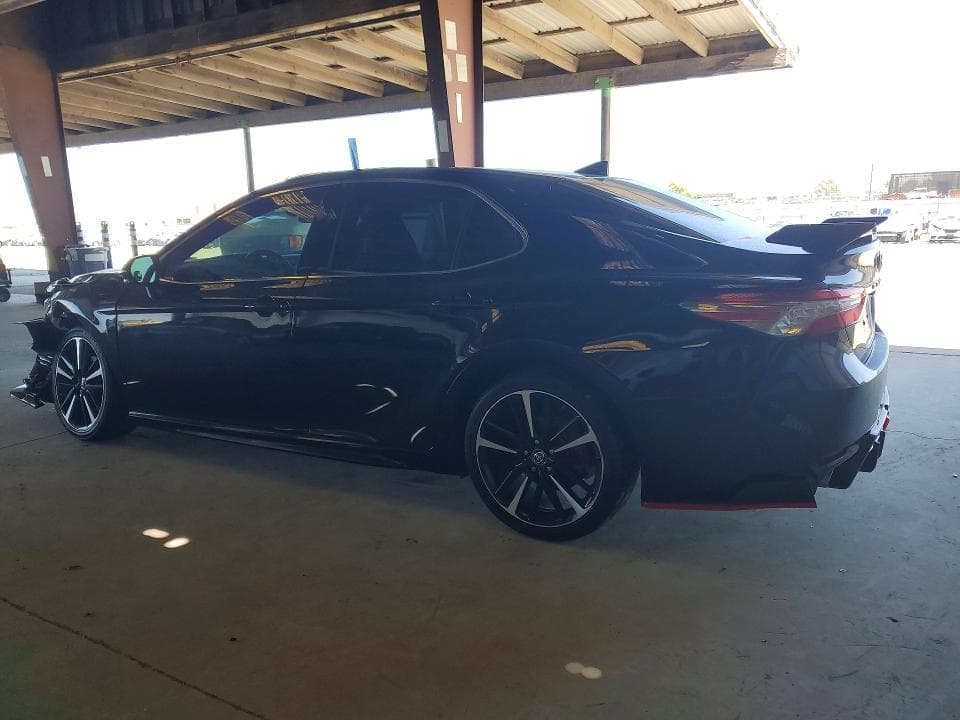 2019 TOYOTA CAMRY XSE 2