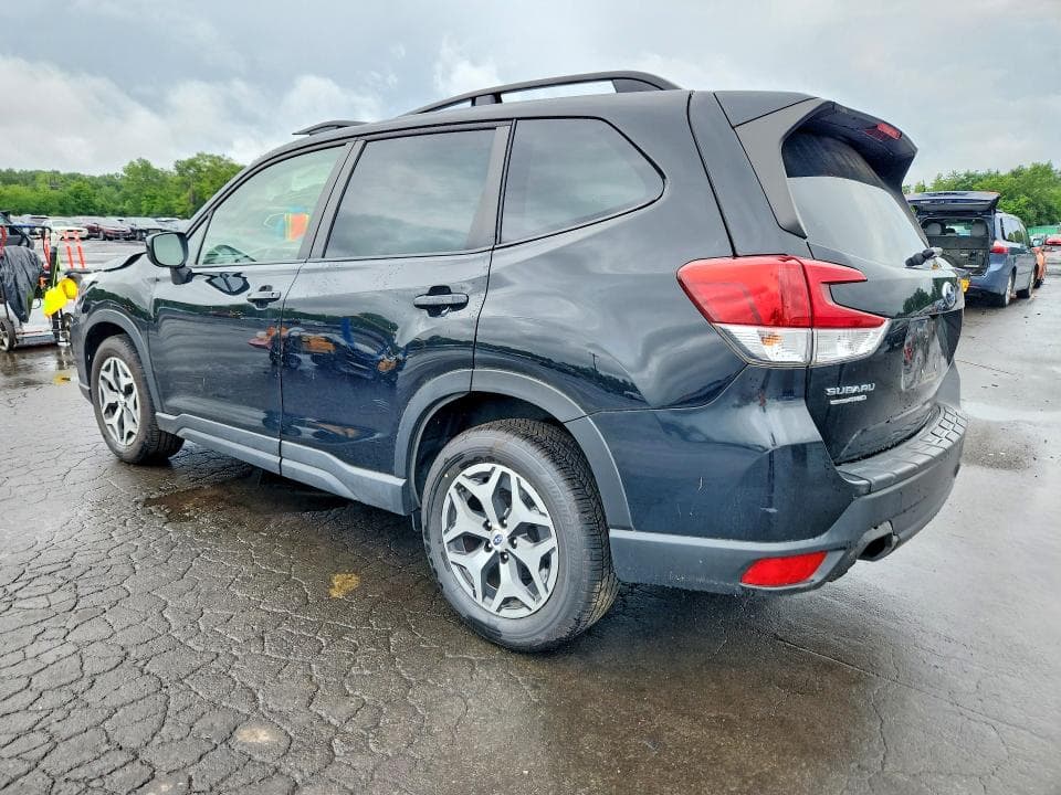2021 SUBARU FORESTER PREMIUM 2