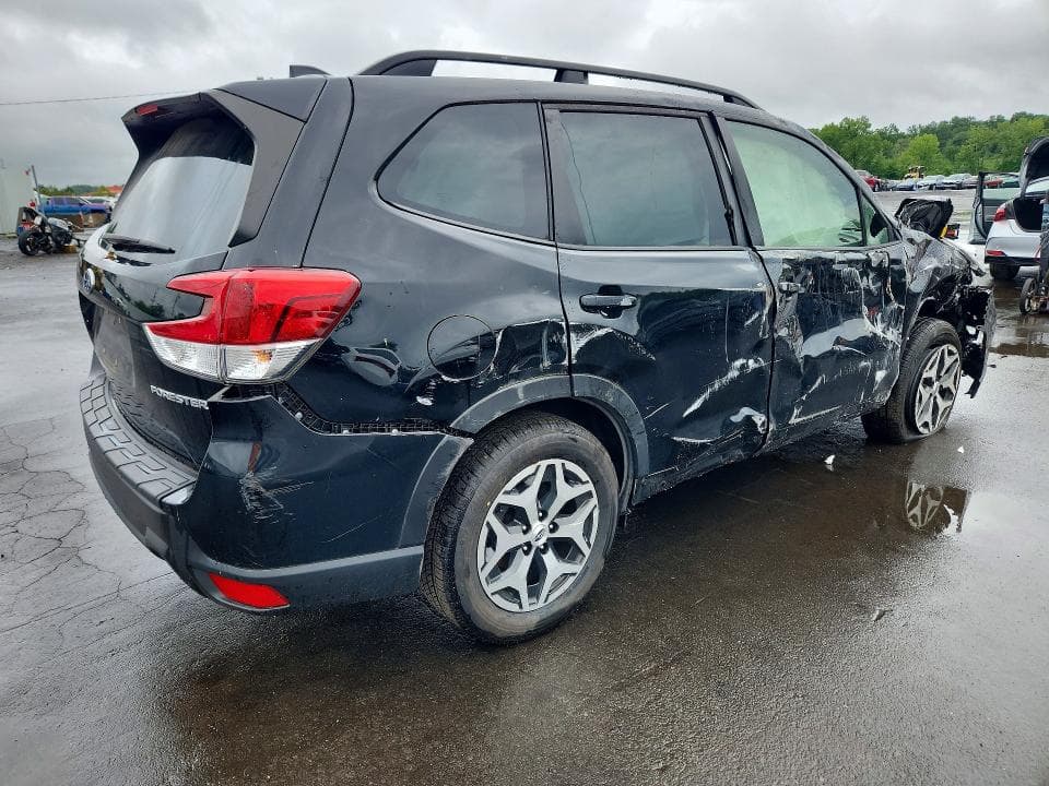 2021 SUBARU FORESTER PREMIUM 3