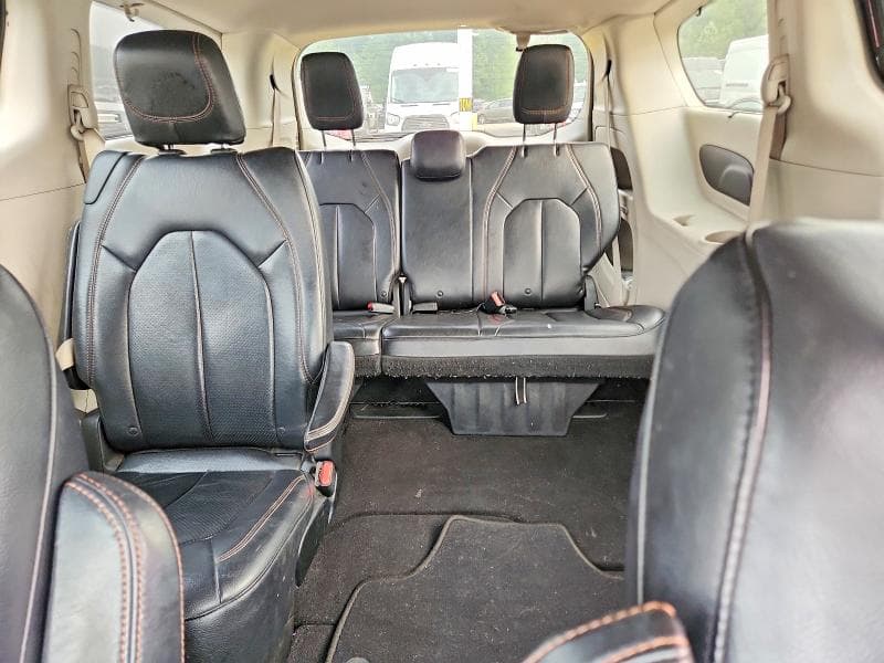 2018 CHRYSLER PACIFICA TOURING L 10