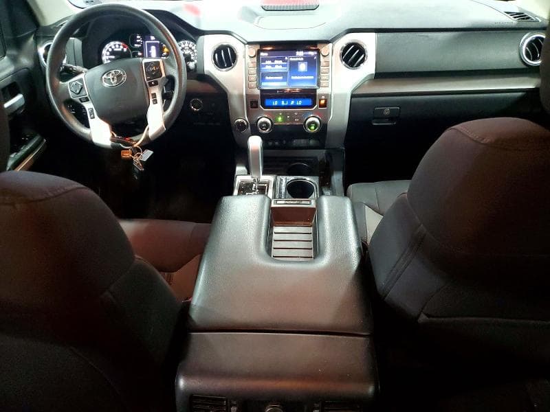2020 TOYOTA TUNDRA SR5 8