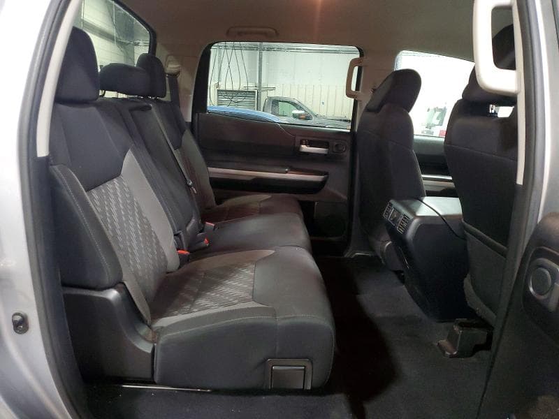 2020 TOYOTA TUNDRA SR5 10