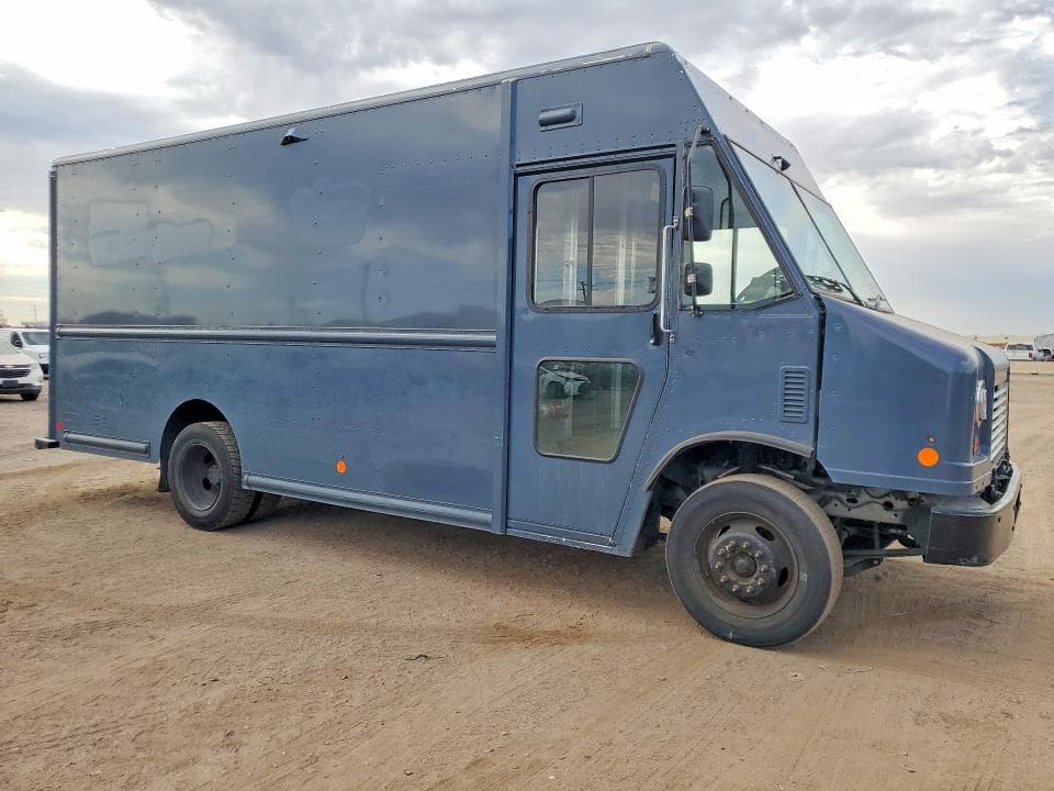 2020 FORD F-59 STEP VAN 4