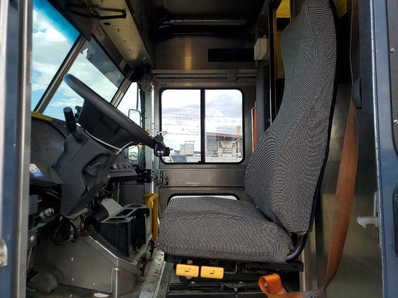 2020 FORD F-59 STEP VAN 7