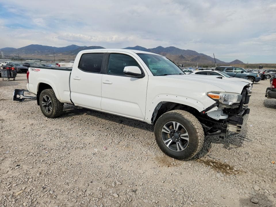 2019 TOYOTA TACOMA TRD SPORT 4