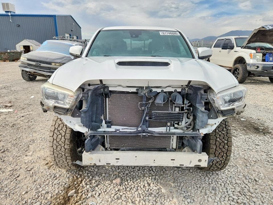 2019 TOYOTA TACOMA TRD SPORT 5