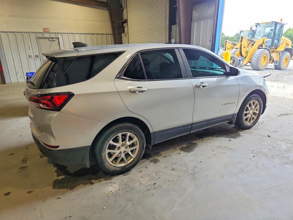 2022 CHEVROLET EQUINOX LT 3