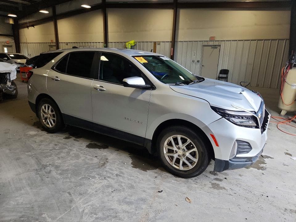 2022 CHEVROLET EQUINOX LT 4