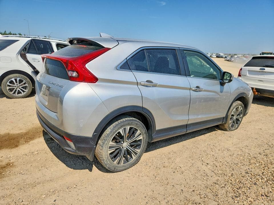 2018 MITSUBISHI ECLIPSE CROSS LE 3