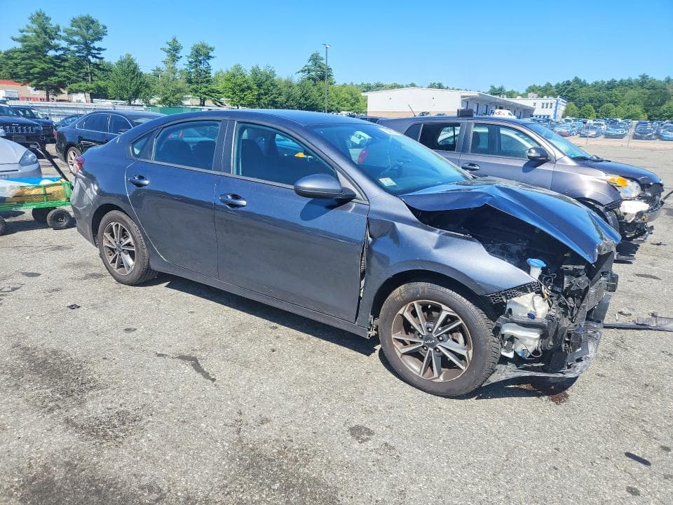 2024 KIA FORTE LXS 4