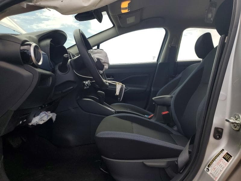 2025 NISSAN VERSA SV 7