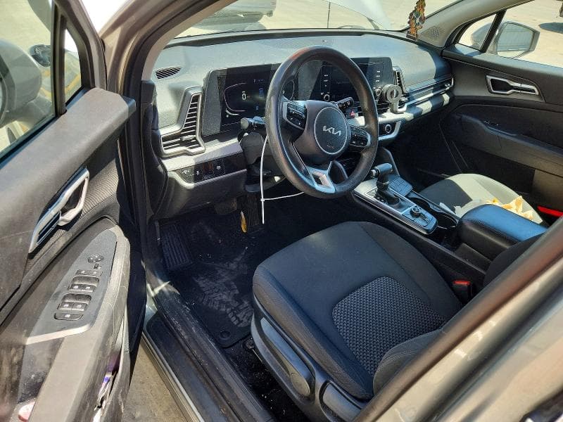 2023 KIA SPORTAGE LX 8