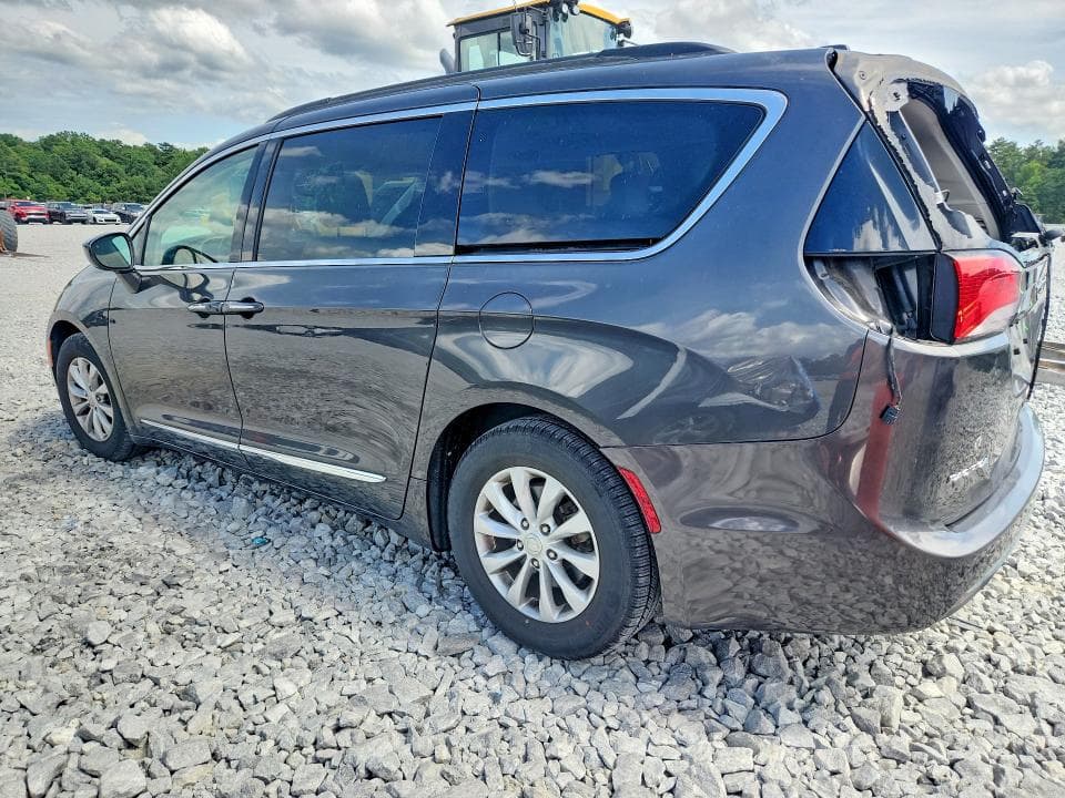 2017 CHRYSLER PACIFICA TOURING L 2