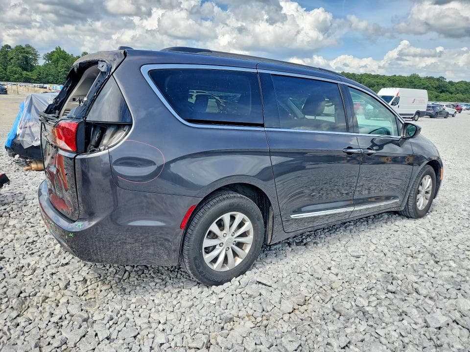 2017 CHRYSLER PACIFICA TOURING L 3