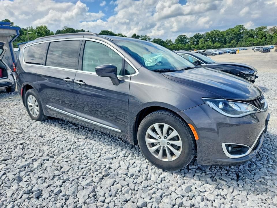 2017 CHRYSLER PACIFICA TOURING L 4