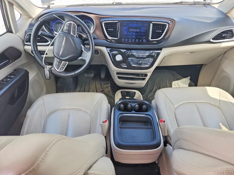2017 CHRYSLER PACIFICA TOURING L 8