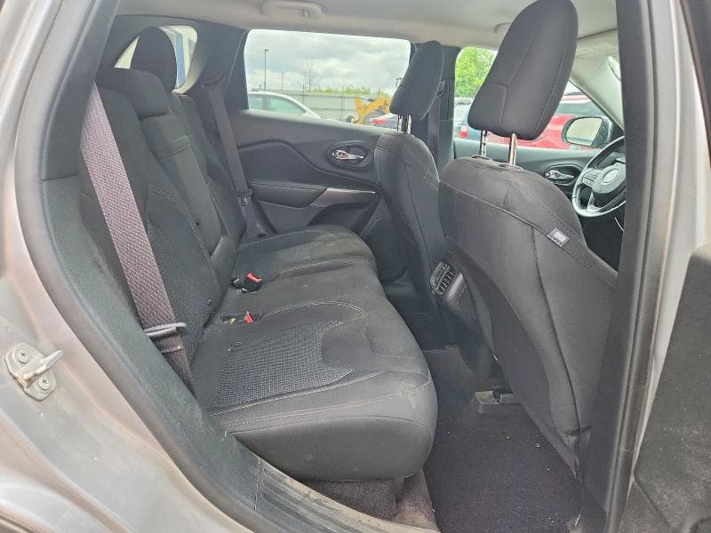 2019 JEEP CHEROKEE LATITUDE 11