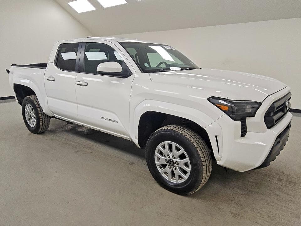 2024 TOYOTA TACOMA SR5 4