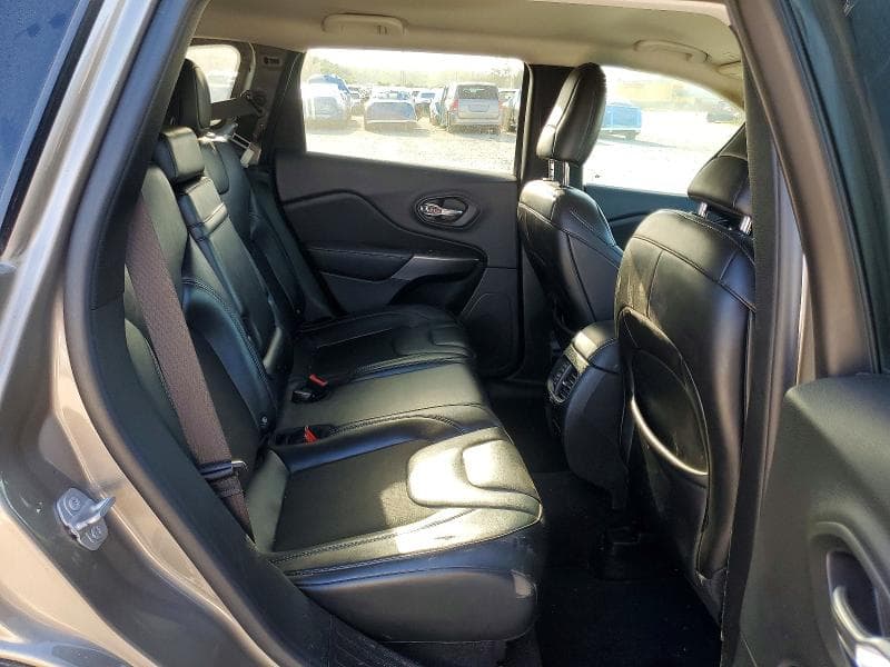 2019 JEEP CHEROKEE LATITUDE PLUS 11