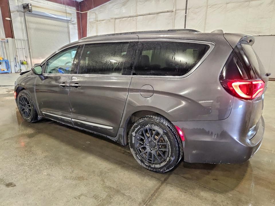 2017 CHRYSLER PACIFICA TOURING L 2