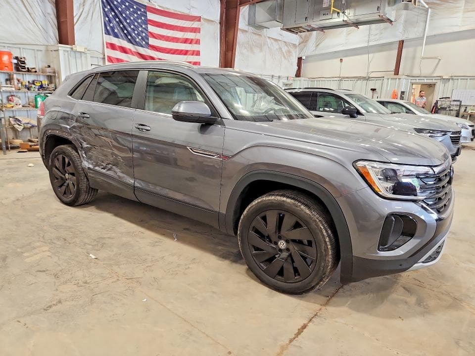 2024 VOLKSWAGEN ATLAS CROSS SPORT SE 4