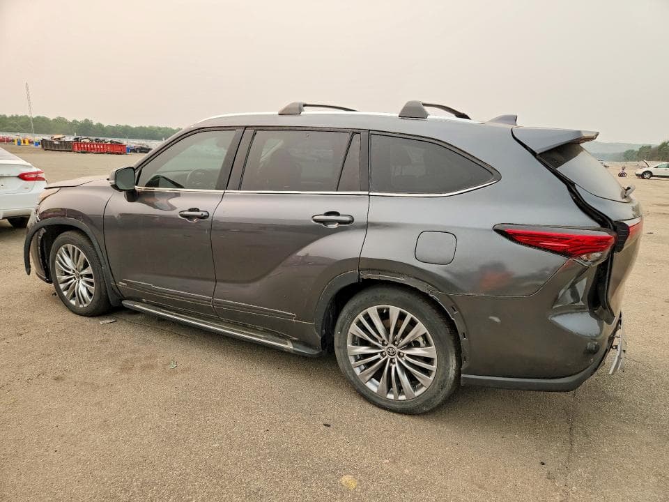 2023 TOYOTA HIGHLANDER HYBRID PLATINUM PLATINUM 2