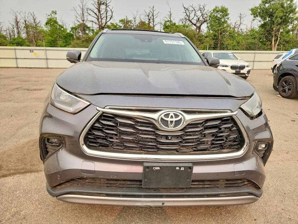 2023 TOYOTA HIGHLANDER HYBRID PLATINUM PLATINUM 5