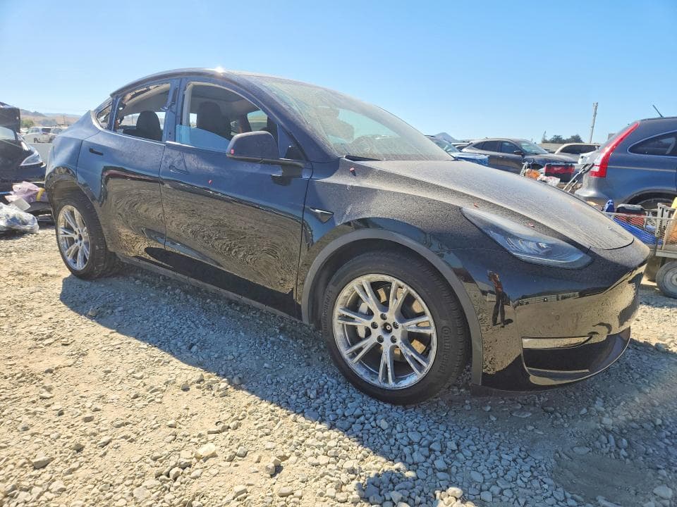 2022 TESLA MODEL Y 4
