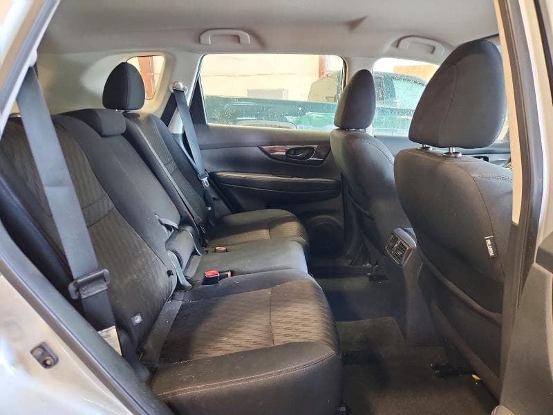 2019 NISSAN ROGUE S 11