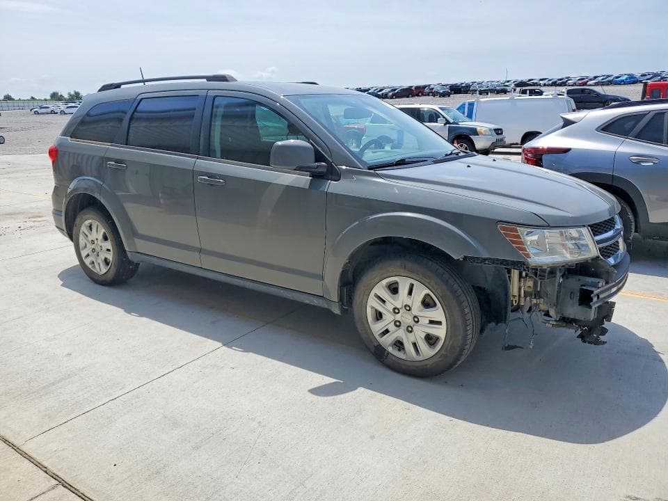 2019 DODGE JOURNEY SE 4