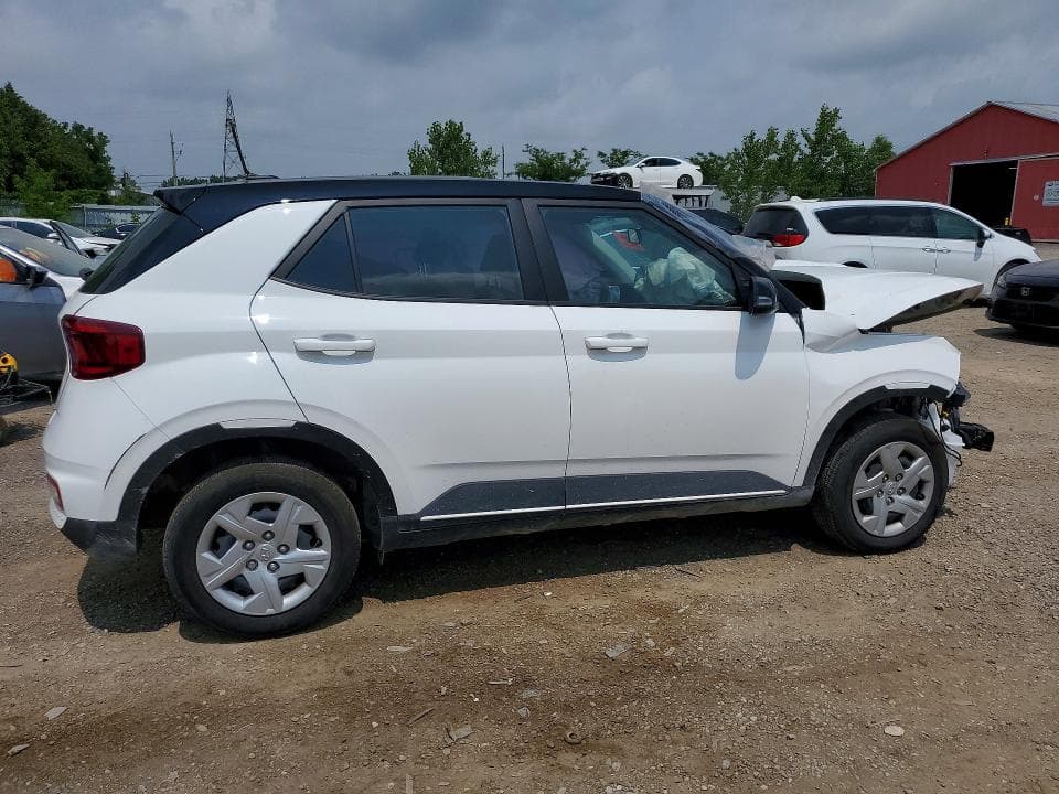 2025 HYUNDAI VENUE SE 3