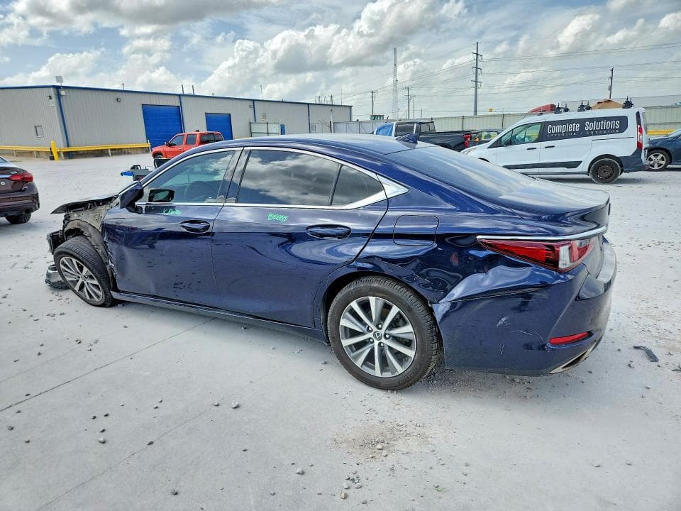 2021 LEXUS ES 350 4D 2