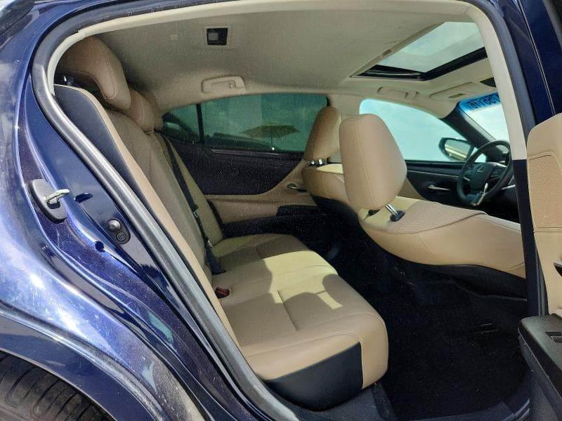 2021 LEXUS ES 350 4D 10