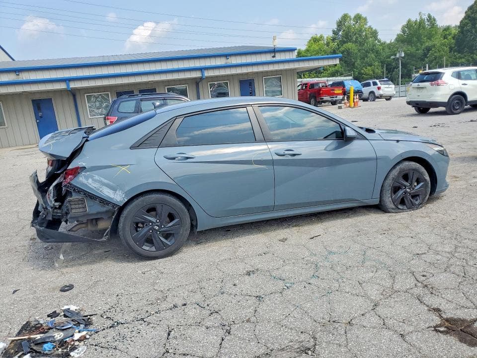 2021 HYUNDAI ELANTRA SEL 3