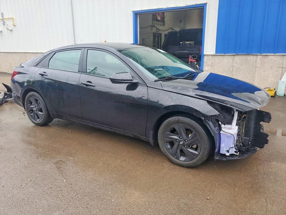 2022 HYUNDAI ELANTRA SEL 4