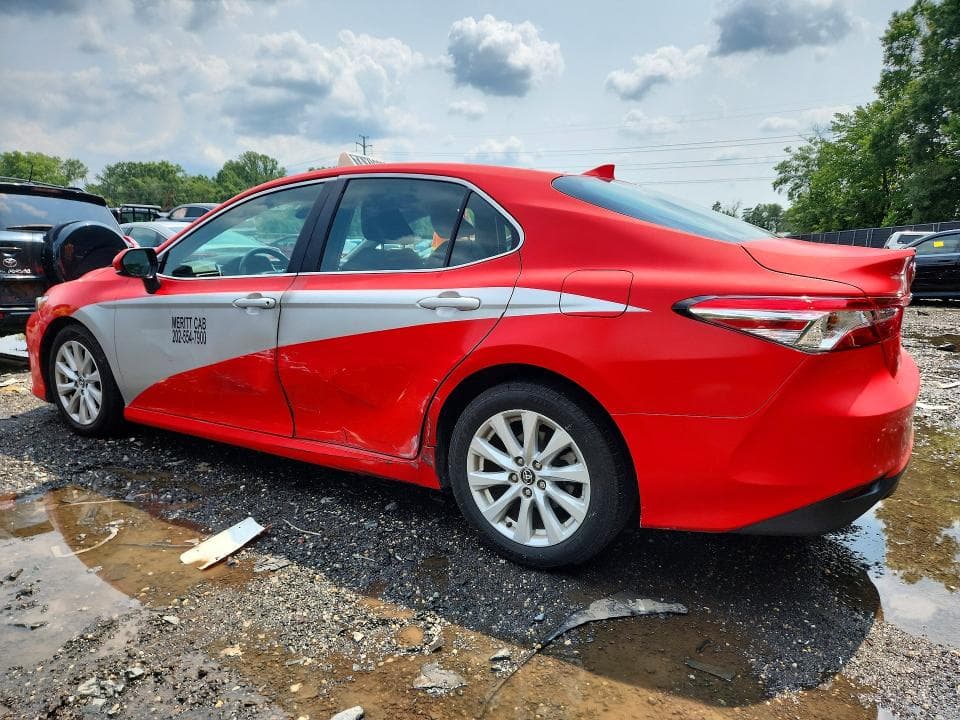 2020 TOYOTA CAMRY LE 2