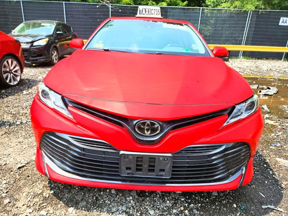 2020 TOYOTA CAMRY LE 5