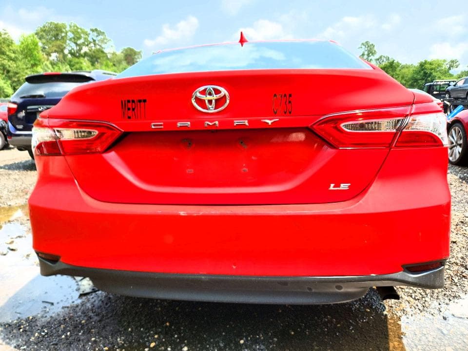 2020 TOYOTA CAMRY LE 6