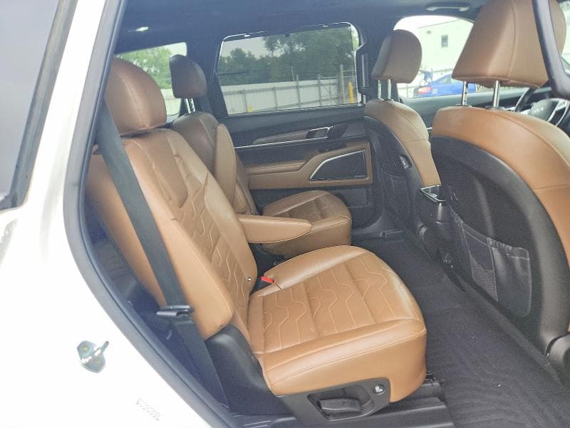2022 KIA TELLURIDE SX 11