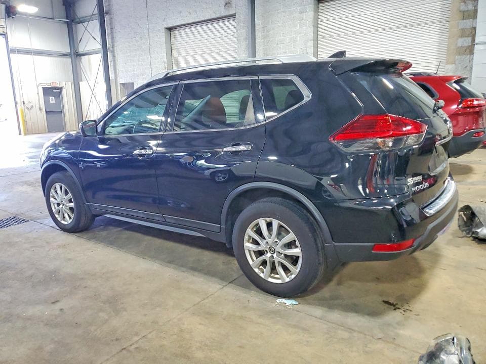 2017 NISSAN ROGUE SV 2