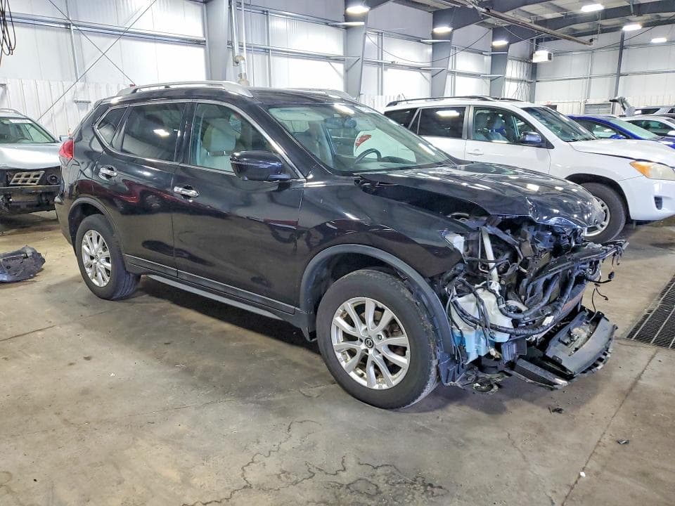 2017 NISSAN ROGUE SV 4