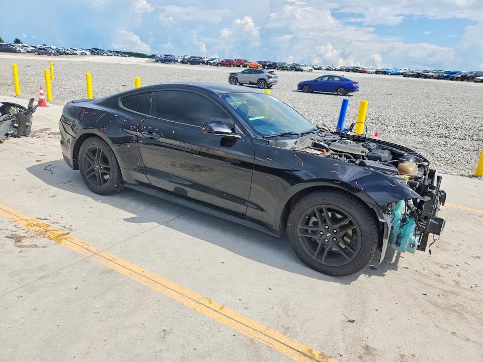2018 FORD MUSTANG 4