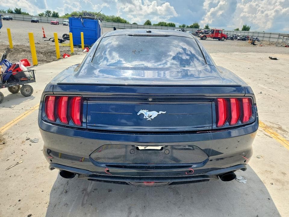 2018 FORD MUSTANG 6