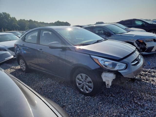 2017 HYUNDAI ACCENT SE 4