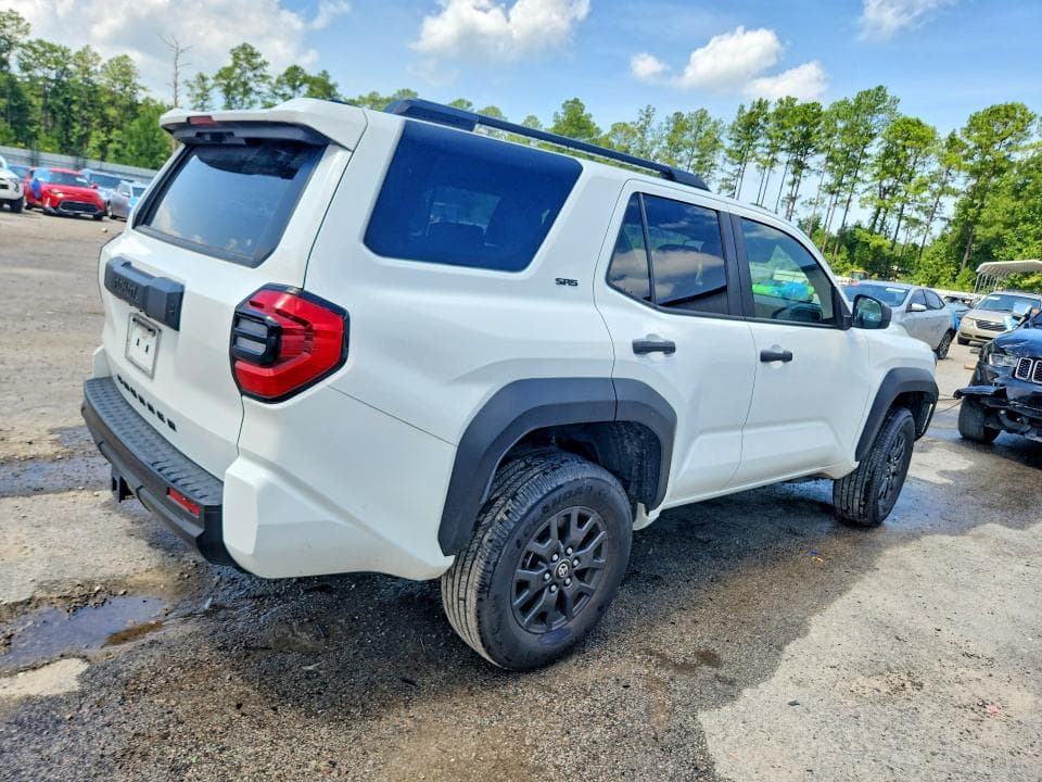 2025 TOYOTA 4RUNNER SR5 3
