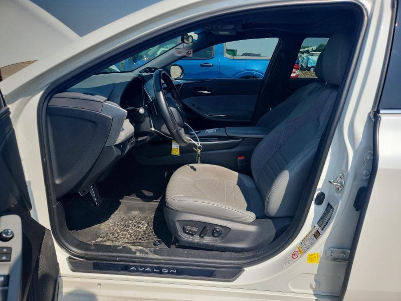 2019 TOYOTA AVALON HYBRID XSE 7