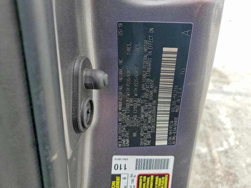 2018 TOYOTA SIENNA LE 13