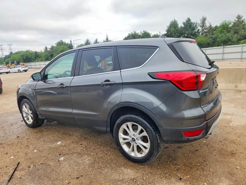 2019 FORD ESCAPE SE 2